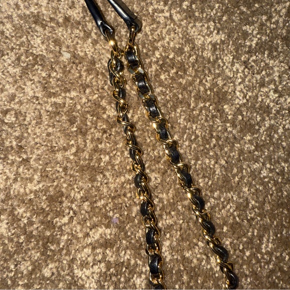 Michael Kors Black Quilted Shoulder Bag - Picture 6 of 9